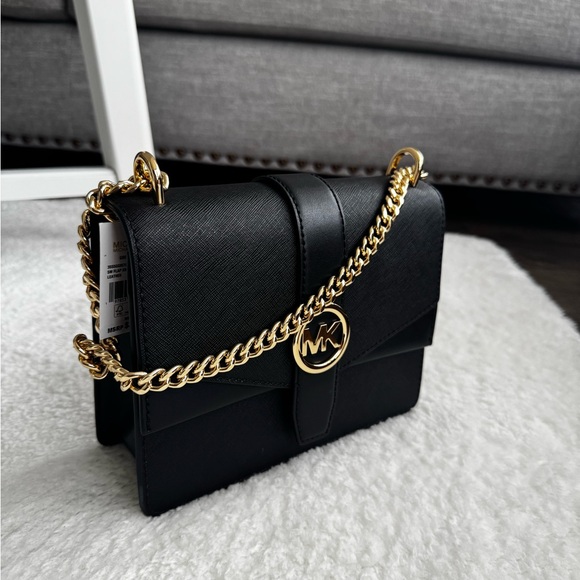 Michael Kors Black Crossbody Bag with Gold Chain - Picture 4 of 11